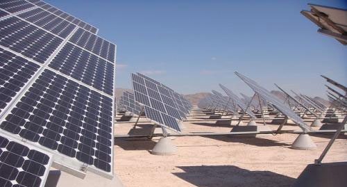 A solar array at Nevada’s Nellis Air Force Base. | Credit: theregeneration, flickr.